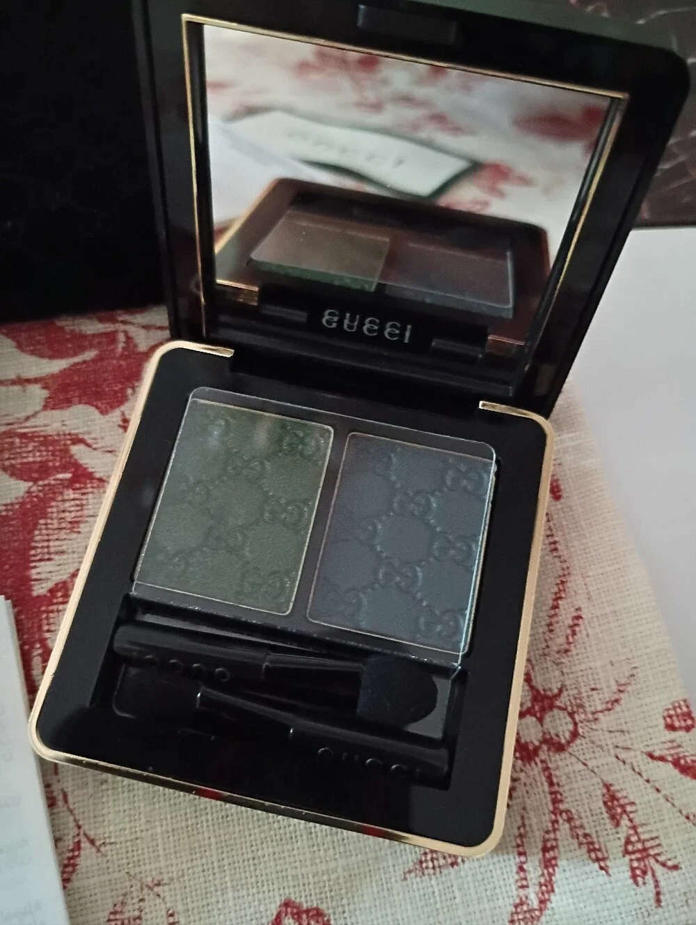 Gucci Eye Magnetic Color Shadow Duo — Green & Gray